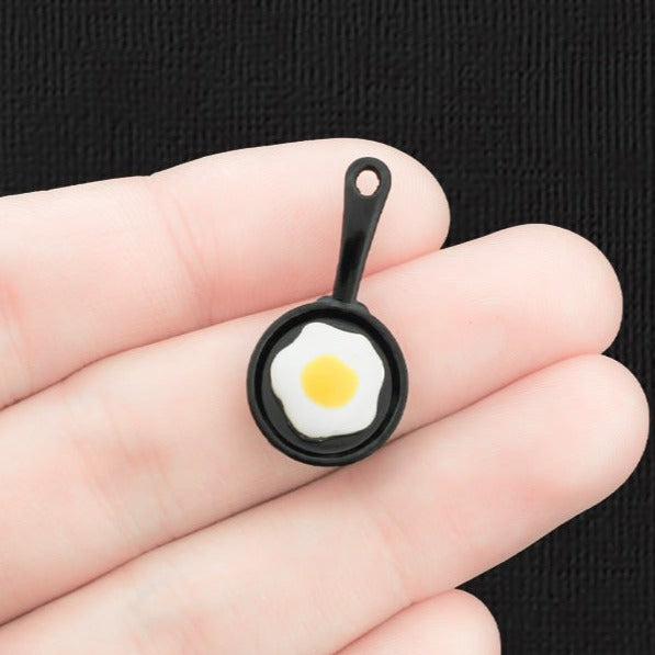 4 Frying Pan Egg Black Enamel Charms - E505