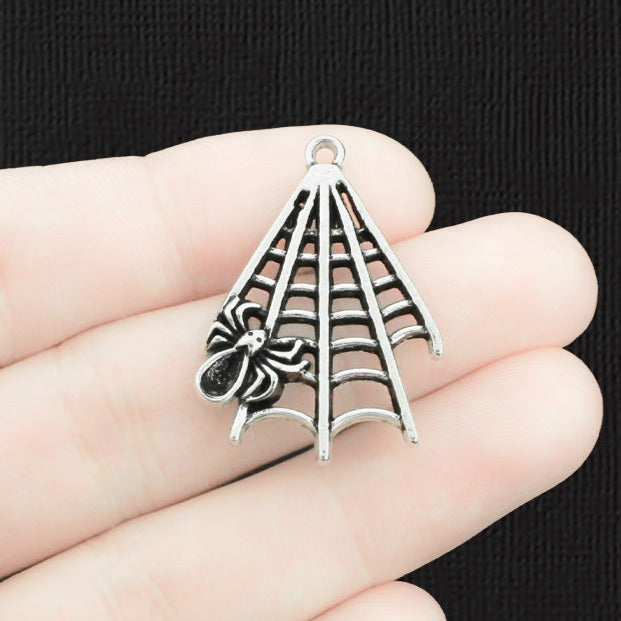 4 breloques argentées antiques en toile d'araignée - SC1557