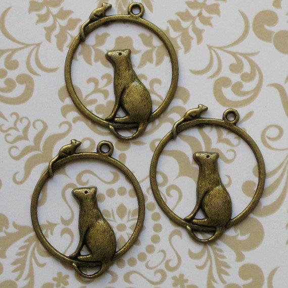 5 Cat and Mouse Antique Bronze Tone Charms 2 Sided - BC018