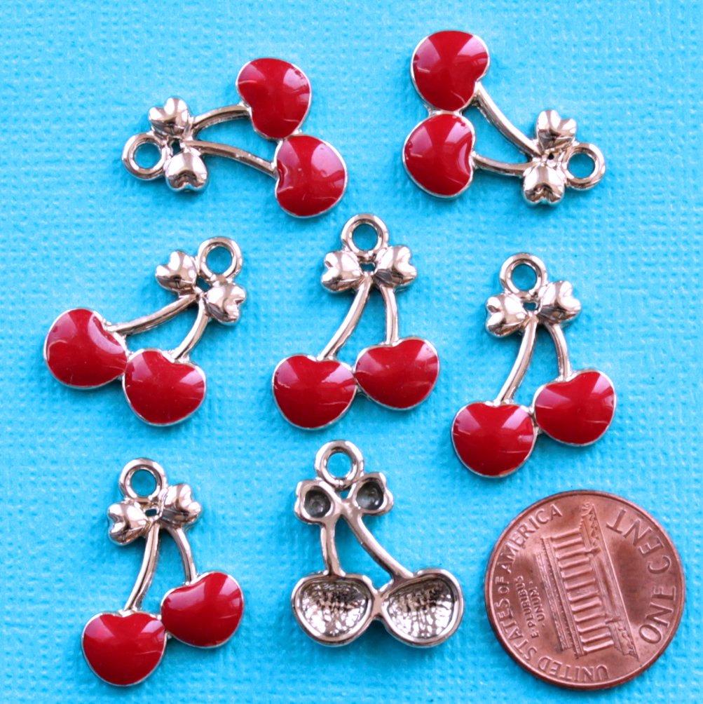 5 breloques en émail ton argent cerise - E061