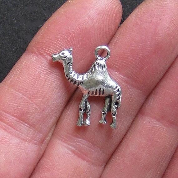 5 Camel Antique Silver Tone Charms 2 Sided - SC084