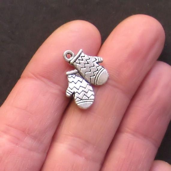 5 Mitten Antique Silver Tone Charms 2 Sided - SC863