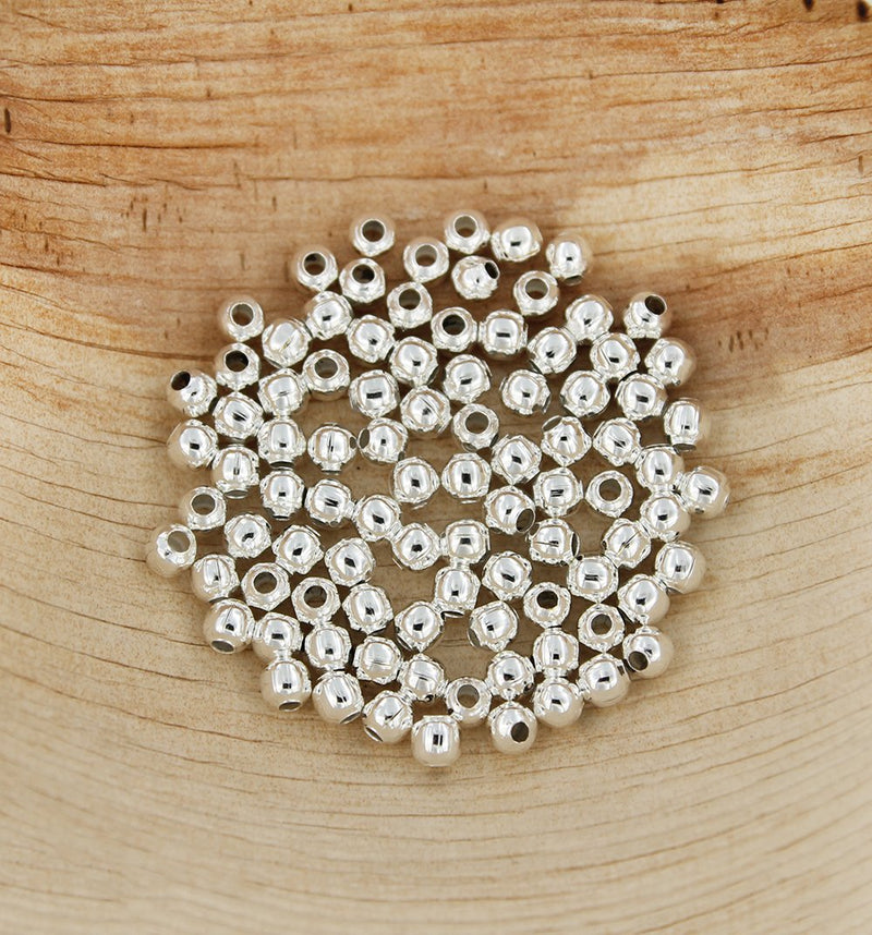 Perles intercalaires rondes 4mm x 4mm - ton argent - 500 perles - FD232