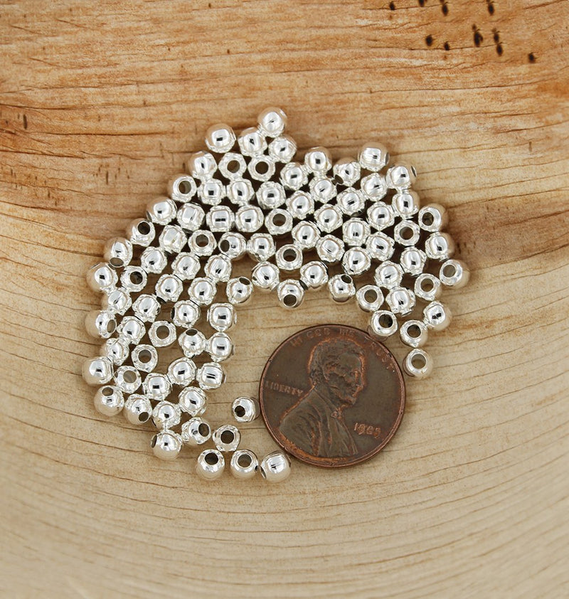 Perles intercalaires rondes 4mm x 4mm - ton argent - 500 perles - FD232