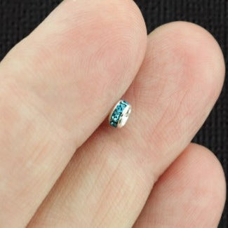Rondelle Spacer Beads 4mm x 2.1mm - Ton argenté avec strass bleu clair incrustés - 25 Perles - SC6101