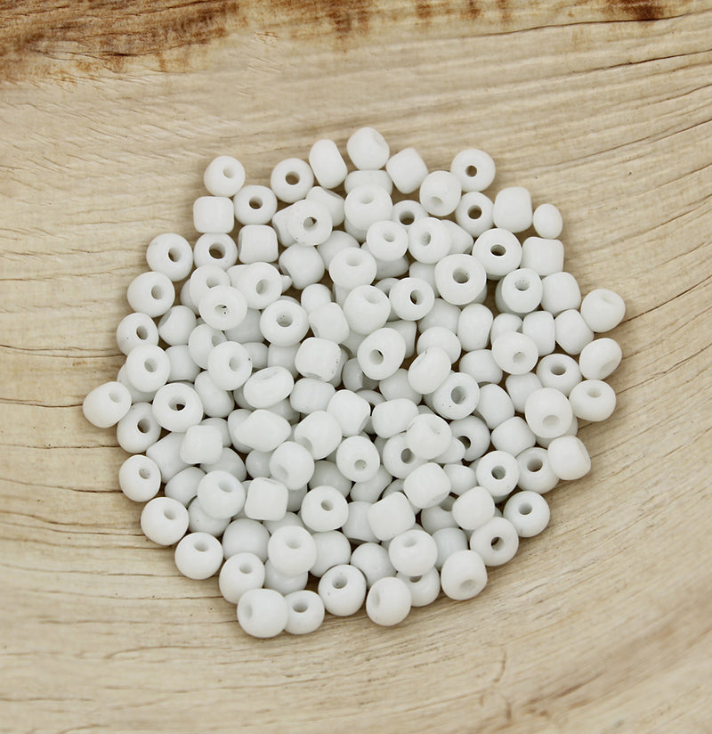 Seed Glass Beads 6/0 4mm - White - 50g 600 Beads - BD1568