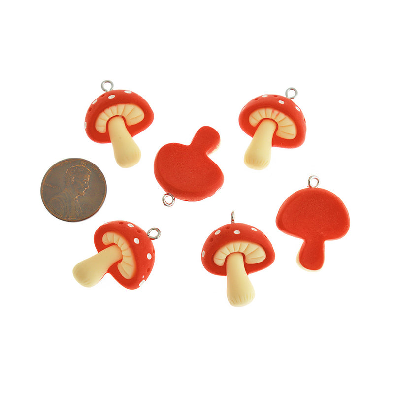 4 Mushroom Resin Charms - K650