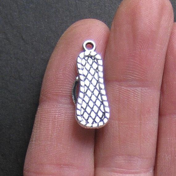 6 breloques ton argent antique tongs 3D - SC177