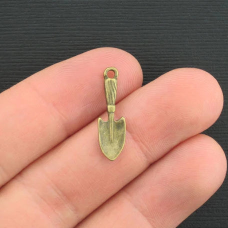 6 Gardening Spade Antique Bronze Tone Charms - BC103