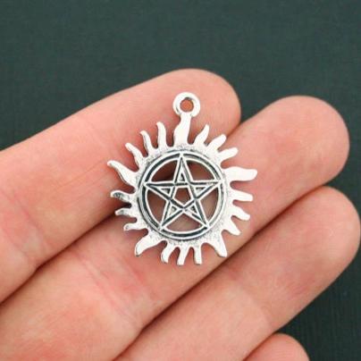 6 Pentacle Antique Silver Tone Charms - SC5555