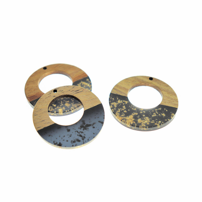 Ring Natural Wood and Resin Charm 38mm - Black and Gold - WP559