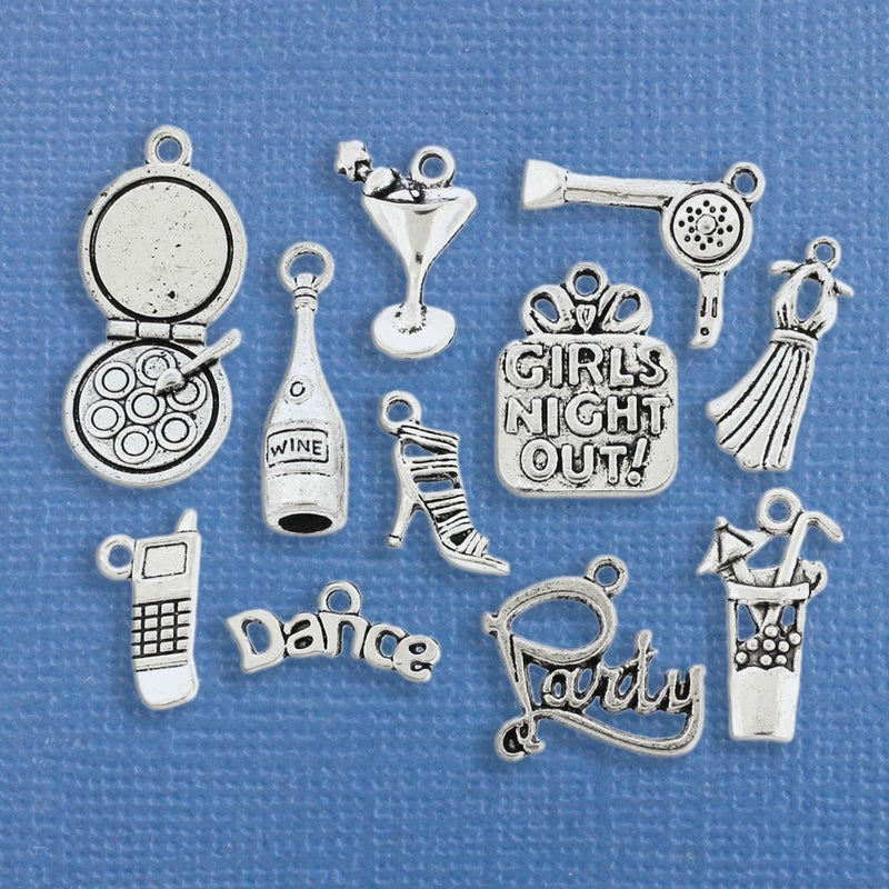 Girl's Night Out Charm Collection Ton argent antique 10 breloques différentes - COL160