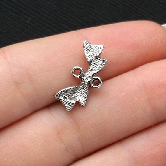 8 Bow Connector Antique Silver Tone Charms - SC4228