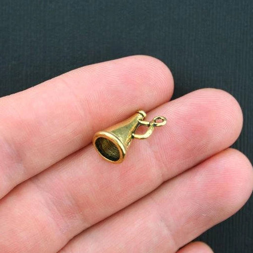 8 Cheerleader Antique Gold Tone Charms 3D - GC279