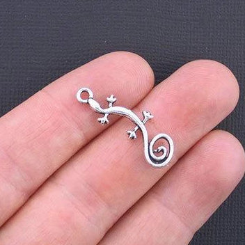 8 Gecko Antique Silver Tone Charms 2 Sided - SC2226