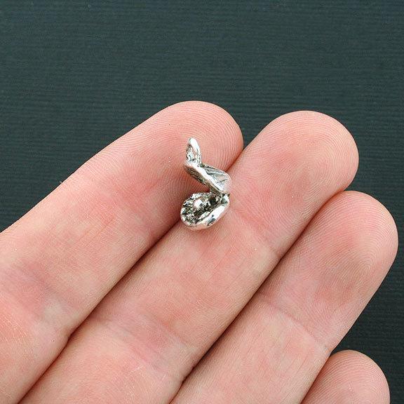 8 Oyster Antique Silver Tone Charms 3D  - SC2442