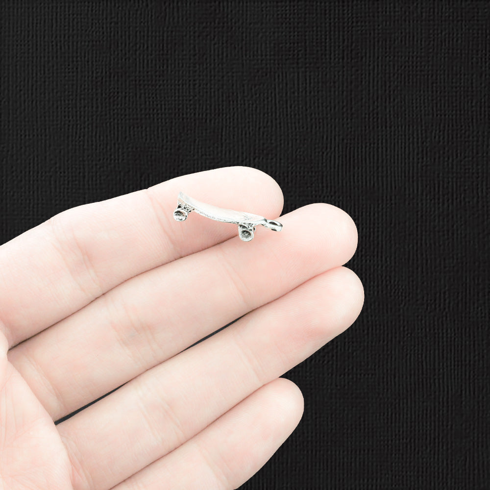 8 Skateboard Antique Silver Tone Charms 3D - SC3082