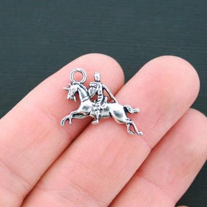 8 Knight Antique Silver Tone Charms 2 Sided - SC1569