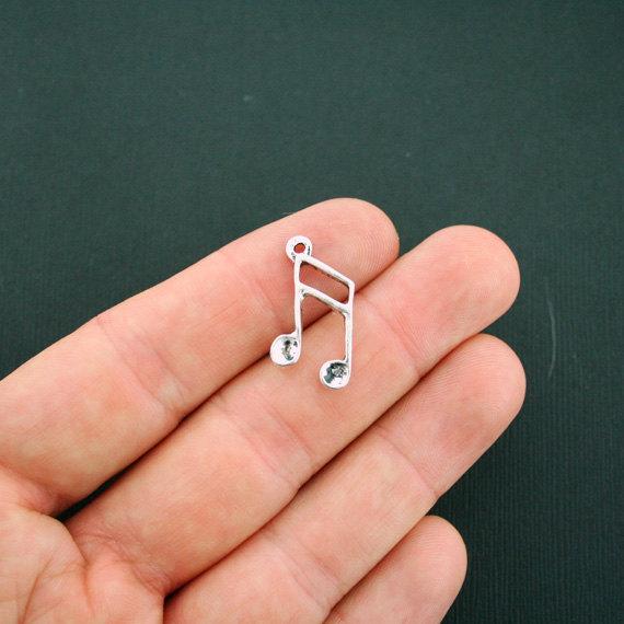 8 Music Notes Antique Silver Tone Charms - SC7366