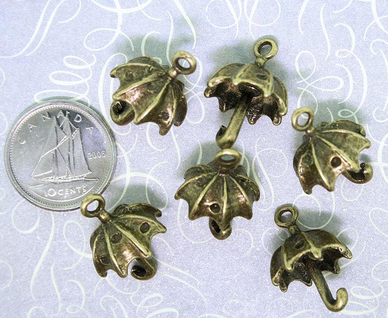 8 Umbrella Antique Bronze Tone Charms 3D - BC230