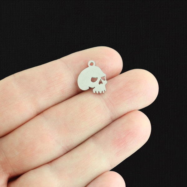 BULK 10 breloques en acier inoxydable ton argent tête de mort - SSP561