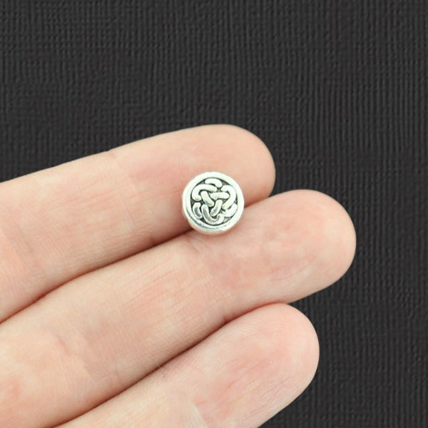 Perles d'espacement rondes plates à nœud celtique 10 mm x 3,9 mm - ton argent antique - 75 perles - SC3386