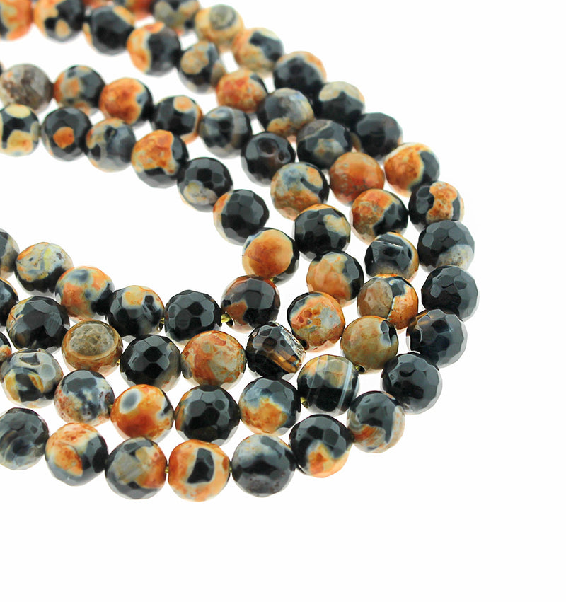Perles d'Agate de Feu Naturelles à Facettes 8mm - Orange et Noir - 1 Rang 46 Perles - BD399