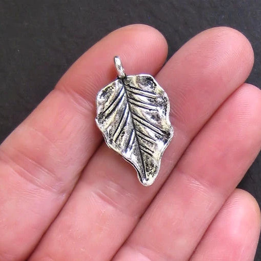 5 Leaf Antique Silver Tone Charms 2 Sided - SC301
