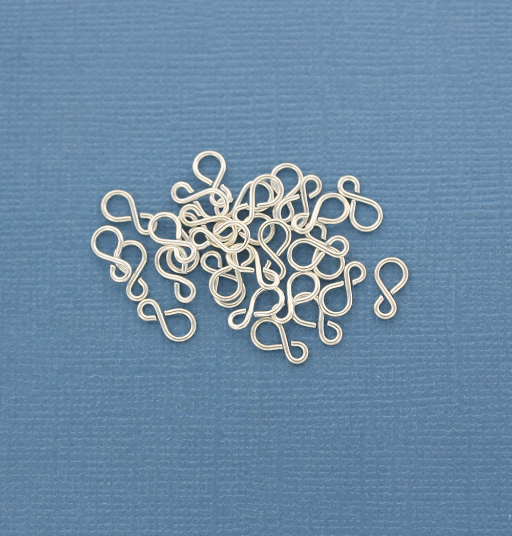 Fermoirs à crochet infini ton argent antique - 9 mm x 5 mm - 50 fermoirs - Z749