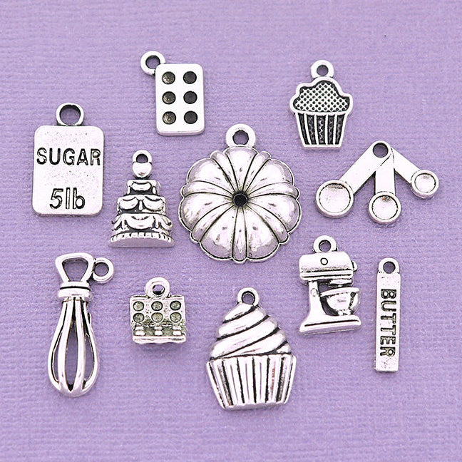 Baking Charm Collection Ton argent antique 11 breloques différentes - COL074