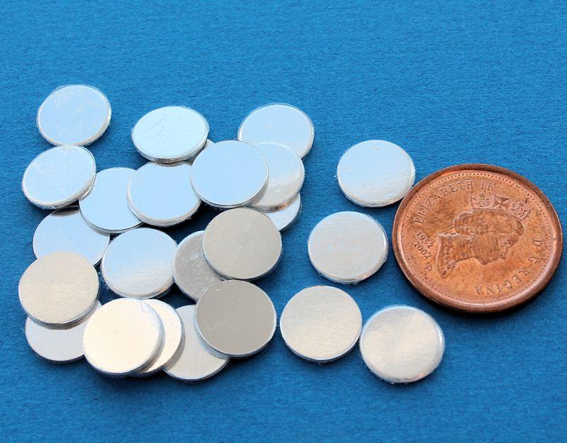 Circle Stamping Blanks - Silver Tone Aluminum - 9mm - 25 Tags - MT105