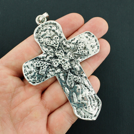 Breloque en forme de croix argentée antique - SC7653