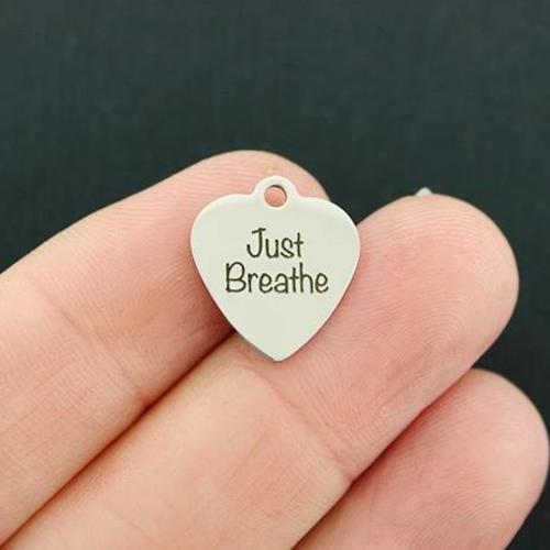 Breloques Petit Coeur en Acier Inoxydable Just Breathe - BFS012-3211