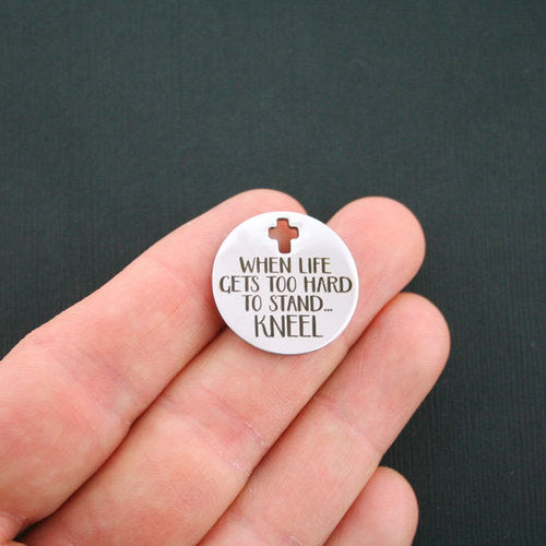Breloques religieuses en acier inoxydable - Quand la vie devient trop difficile à supporter... s'agenouiller - BFS023-0931