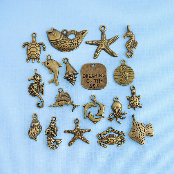 Collection de charmes d'animaux marins ton bronze antique 18 breloques - COL298
