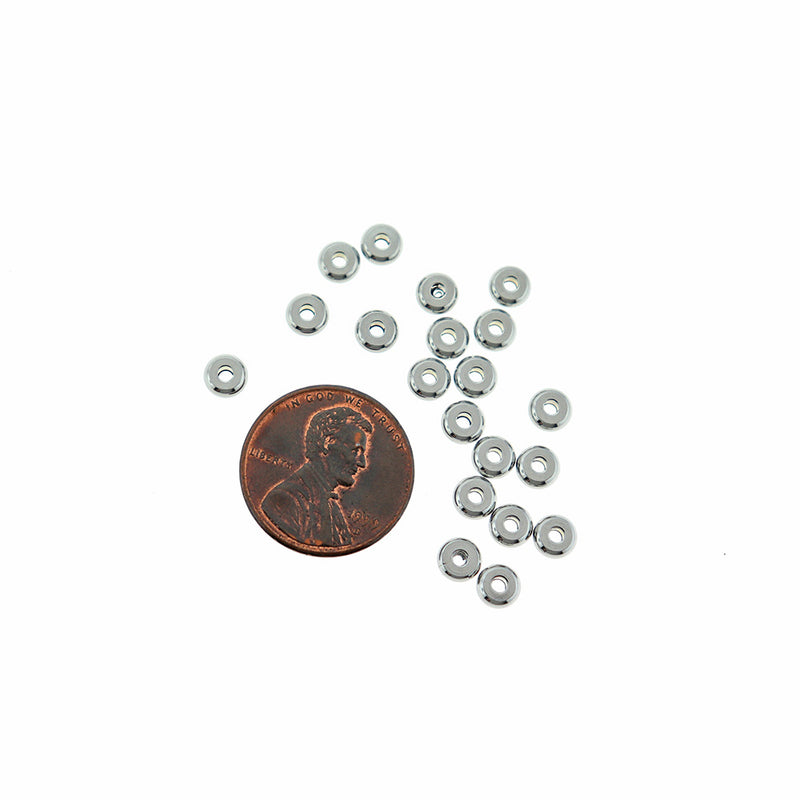 Flat Round Spacer Beads 5mm x 2mm - Silver Tone - 15 Beads - MT763