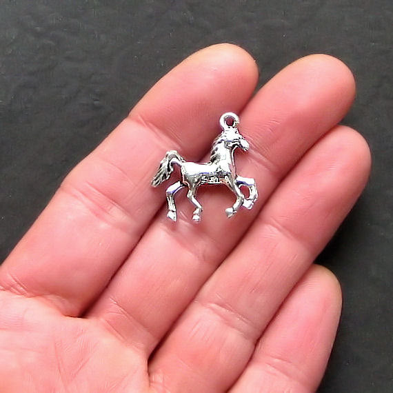 5 Horse Antique Silver Tone Charms 2 Sided - SC809