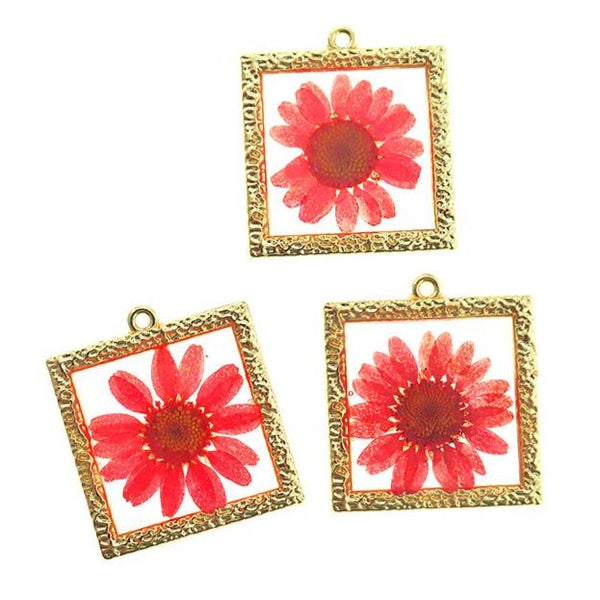 2 Pink Dried Flower Gold Tone and Resin Charms - Z096-A
