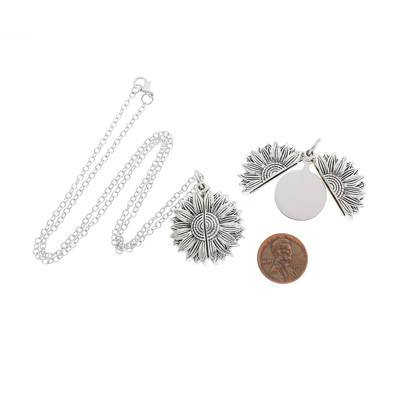 Collier chaîne câble en acier inoxydable 20" avec médaillon fleur et blanc d'estampage - 1mm - 1 collier - Z665
