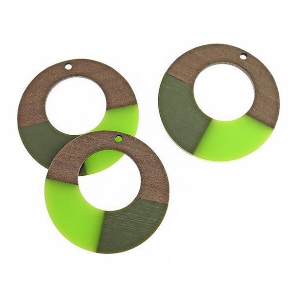 Ring Natural Wood and Resin Charm 38mm - Lime and Army Green - WP535