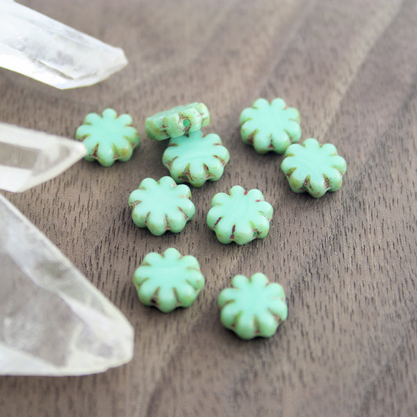 Perles en verre pressé tchèque fleur de marguerite 9mm - Picasso vert de mer - 6 perles - CB291