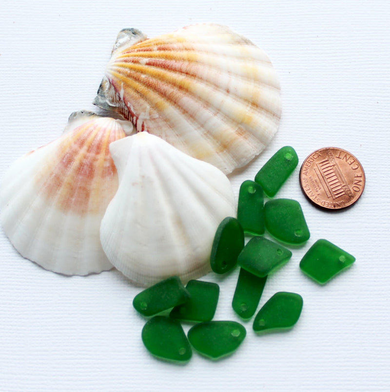 4 Green Pebble Cultured Sea Glass Charms - U023