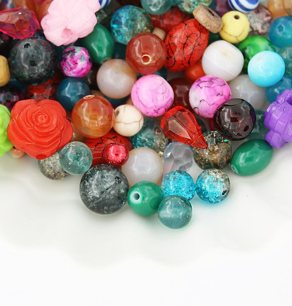 LIQUIDATION Bead Grab Bag 4 oz. - Environ. 100-150 perles - Tailles et couleurs assorties - GRAB1