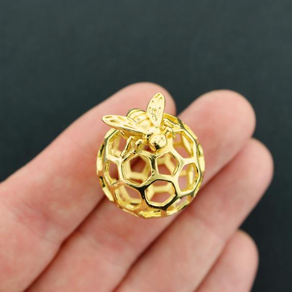 Bee Gold Tone Charm 3D - GC353
