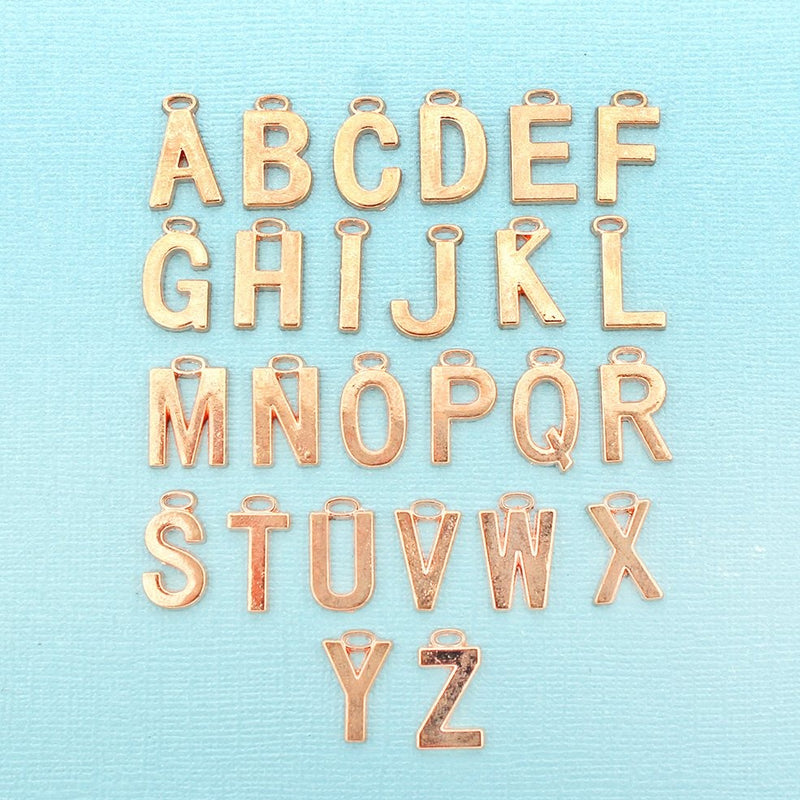 26 breloques en or rose avec lettres de l'alphabet - 1 ensemble - ALPHA3400