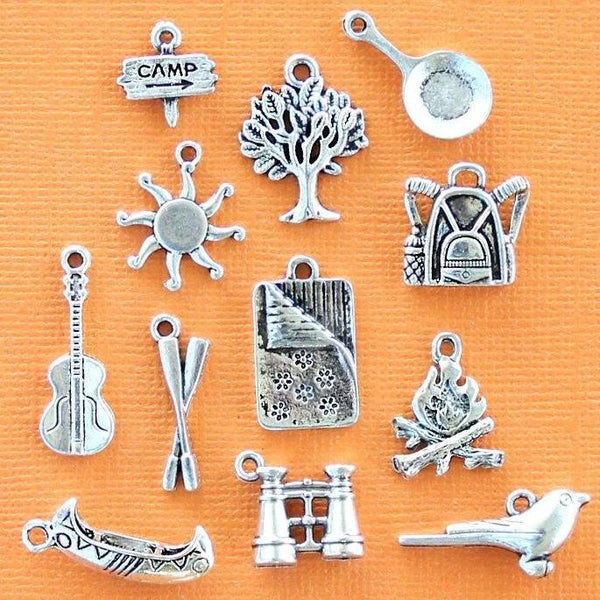 Camping Charm Collection Ton argent antique 12 breloques différentes - COL191