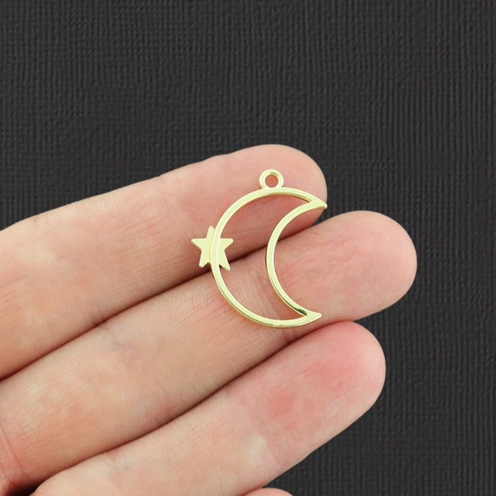 4 Crescent Moon Star Gold Tone Charms - GC031