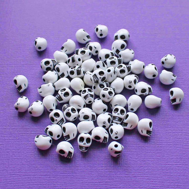 Perles Acrylique Tête de Mort 10mm x 9mm x 8mm - Blanc et Noir - 50 Perles - BD1200