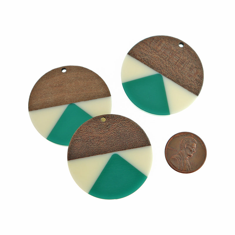 Round Natural Wood and Resin Charm 38mm - Green and White - WP529