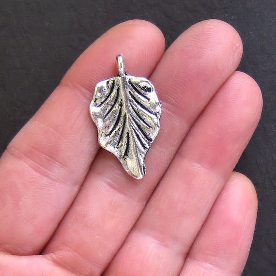 5 Leaf Antique Silver Tone Charms 2 Sided - SC301